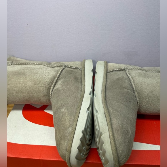 UGG PALA WATER-RESISTANT GENUINE SHEARLING BOOT - Picture 5 of 6